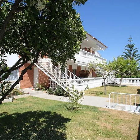 Casa Rosales 8 *